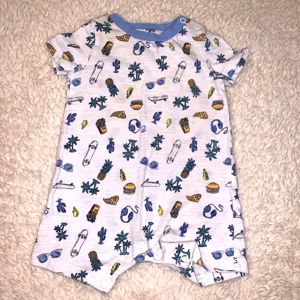 🌭🍔🛹GAP skateboard baby summer onesie 🍔 🌭 🛹